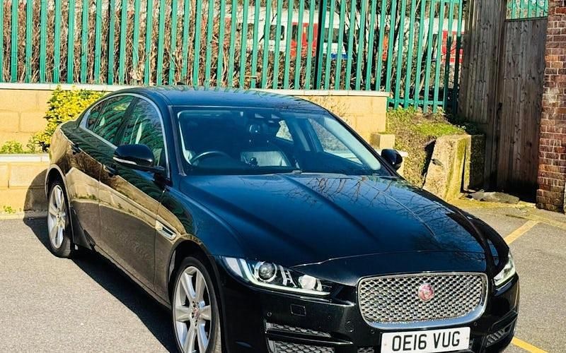 Used Jaguar XE Portfolio 179 HP (131 kW) 2019 Sedan