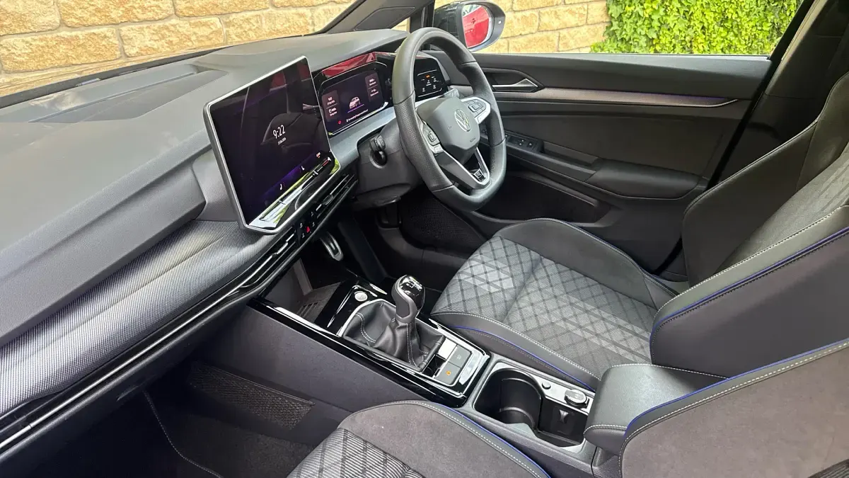 Used VW Golf VIII R-line 150 HP (110 kW) 2025 Black Hatchback