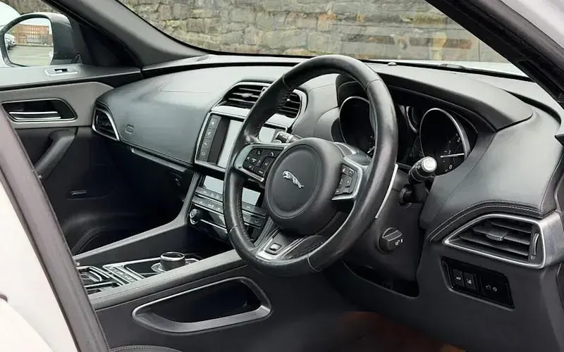 Used Jaguar F-Pace S 300 HP (220 kW) 2017 White SUV