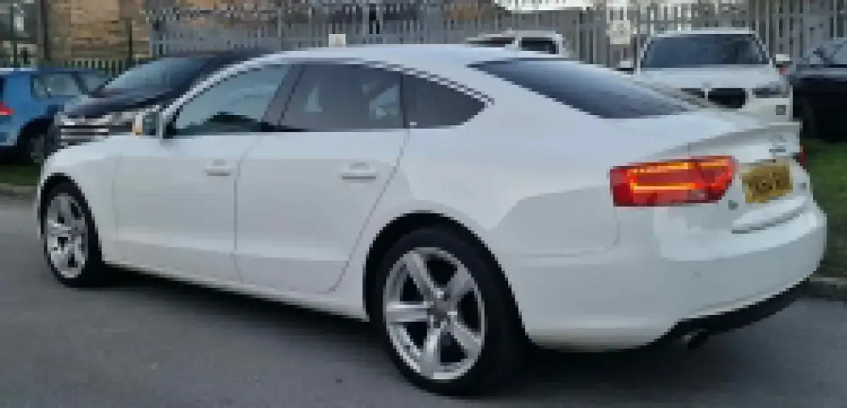 Begagnad Audi A5 225 HK (165 kW) 2014 Vit Sportkupé