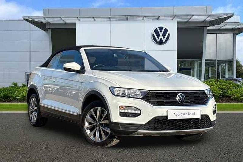 Pure white Used 2021 VW T-Roc Design SUV | £19,991 (Fair price) - Image 1/4