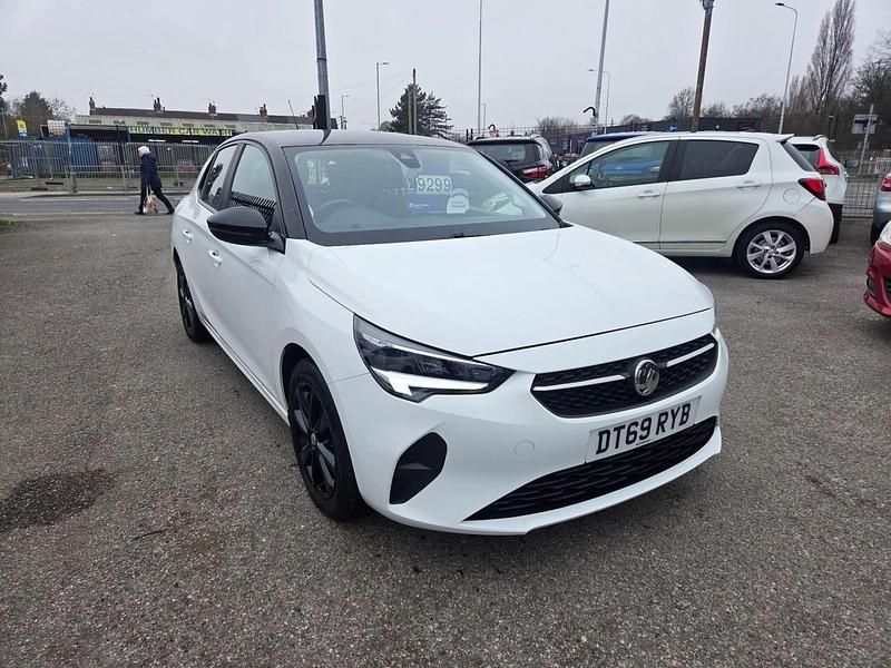 Used Vauxhall Corsa 75 HP (55 kW) 2020 White Hatchback