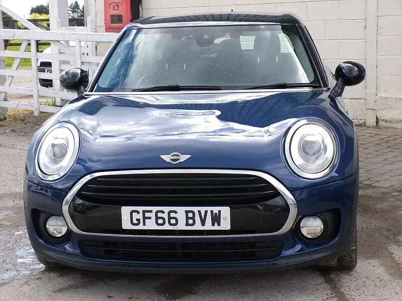 Used Mini Cooper D Clubman 2016 Deep blue Estate
