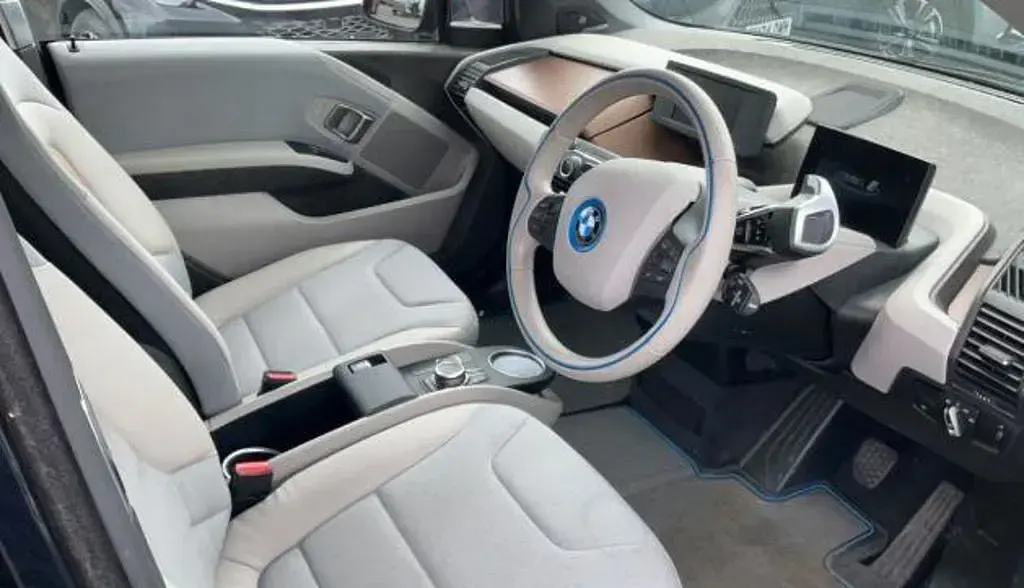 Used BMW i3 Comfort Edition 41 kW (57 HP) 2022 Hatchback