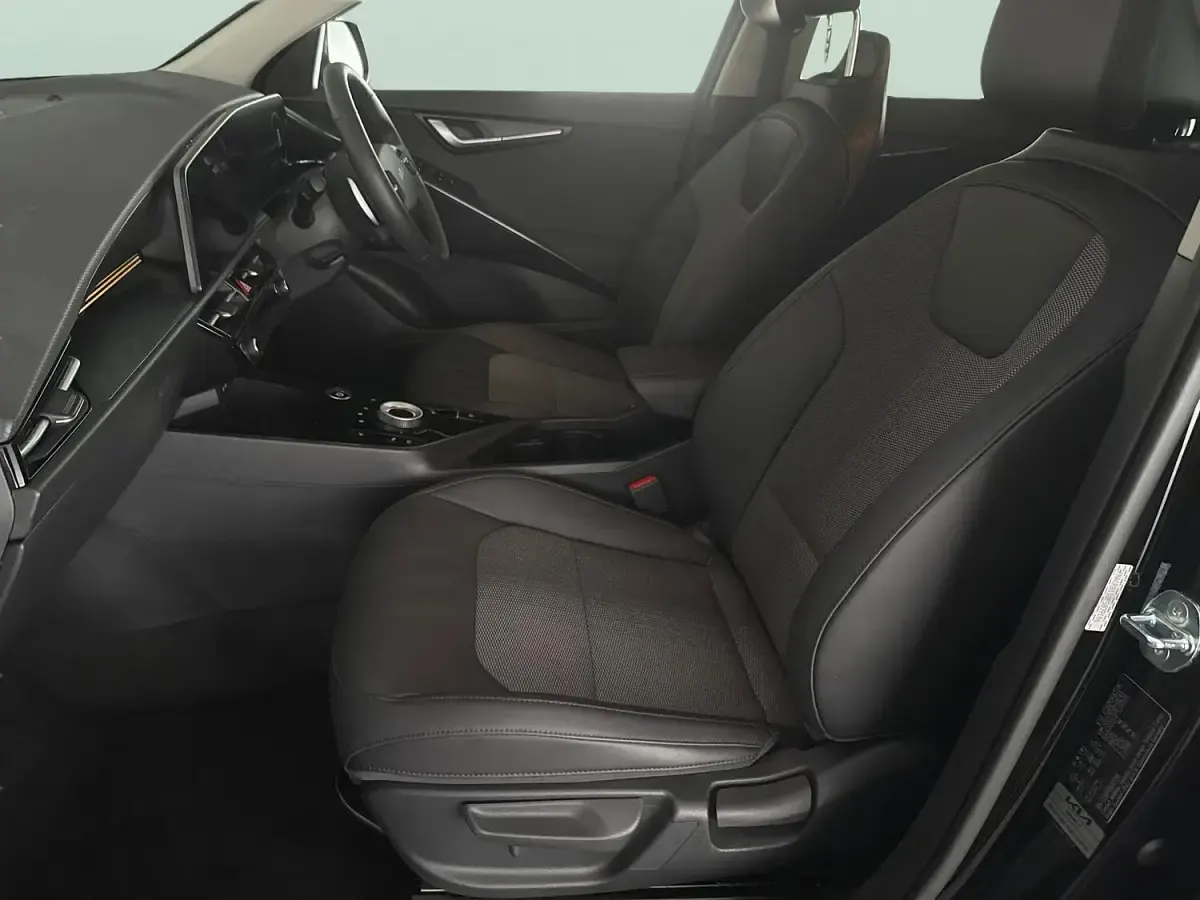 Used Kia e-Niro 147 kW (201 HP) 2023 Black SUV