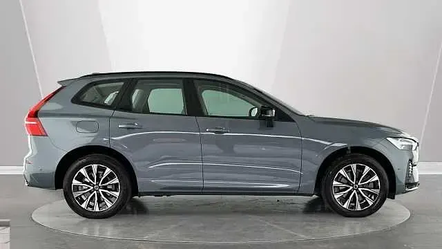 Begagnad Volvo XC60 Plus 247 HK (181 kW) 2024 SUV