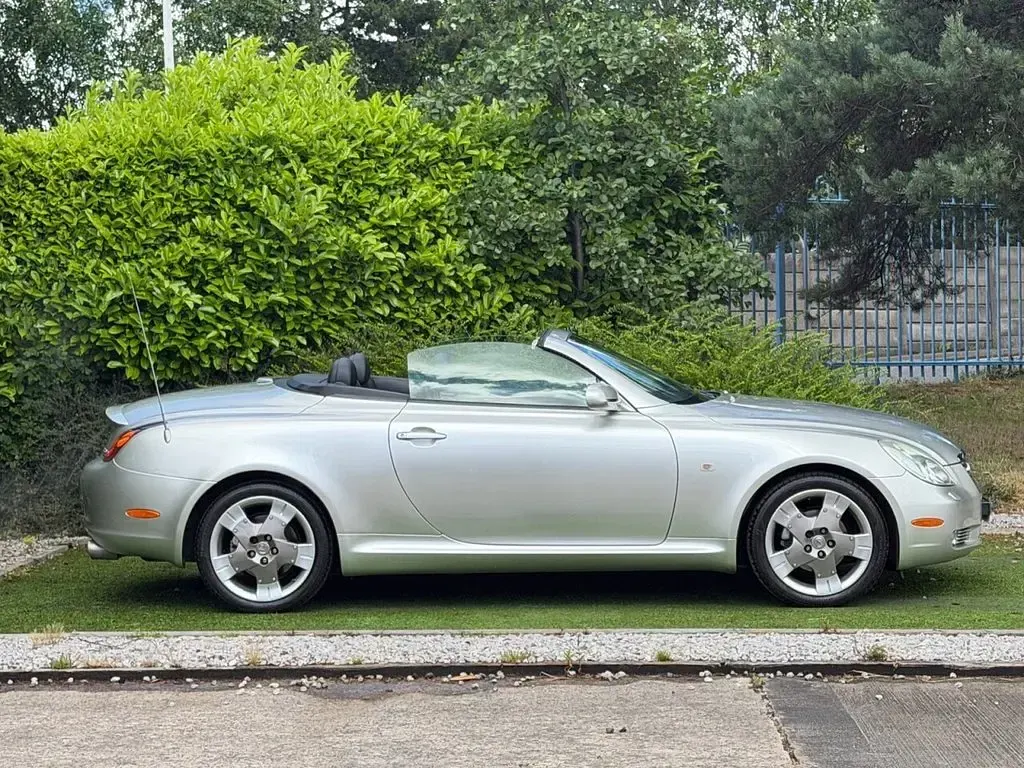 Used Lexus SC430 2004 Silver Cabriolet