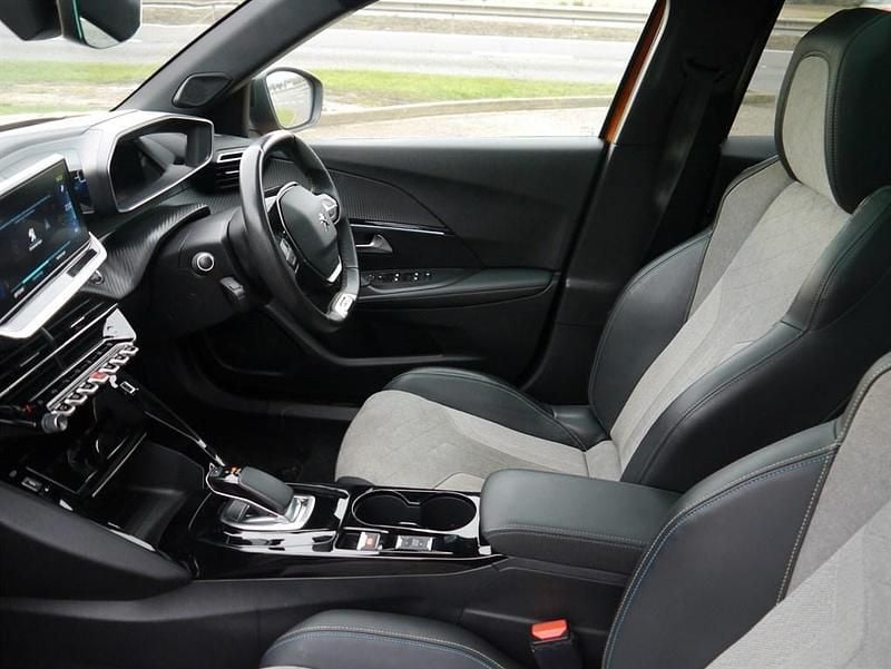 Used Peugeot e-2008 GTi 100 kW (136 HP) 2020 Orange SUV