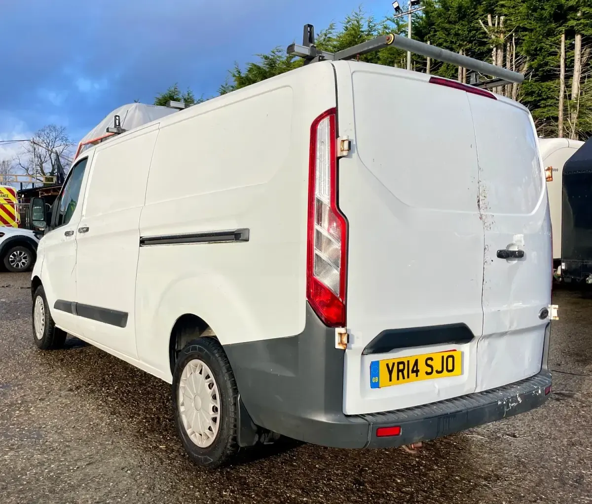 Usado Ford Transit Custom 100 HP (73 kW) 2014 Branco Van