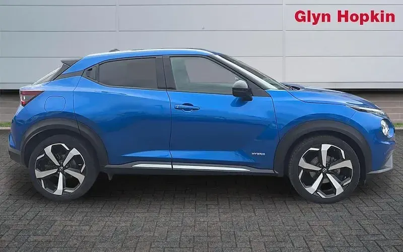 Used Nissan Juke Tekna 143 HP (105 kW) 2023 Blue SUV