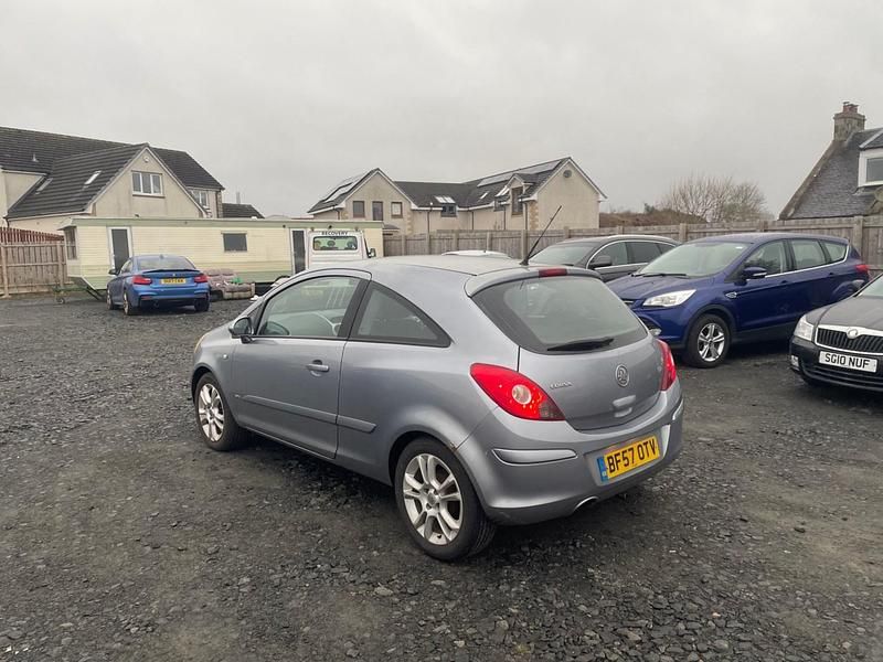 Used Vauxhall Corsa 79 HP (58 kW) 2007 Silver Hatchback