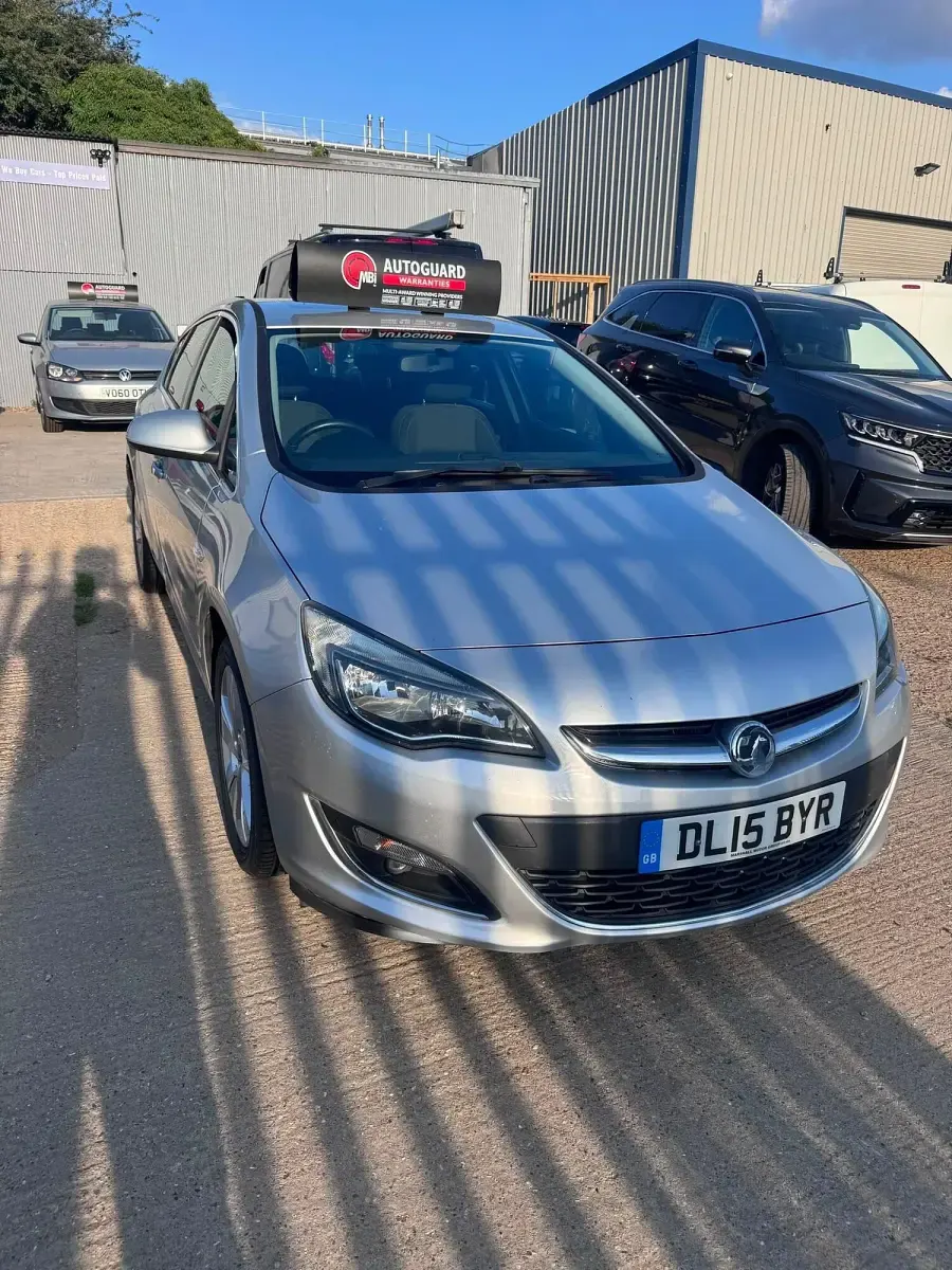 Used Vauxhall Astra SRi 2015 Silver Hatchback
