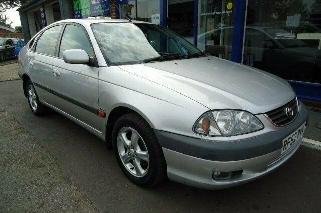 Used 2002 Toyota Avensis Hatchback | £1,295 - Image 1/2