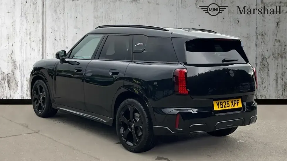 Used Mini Countryman 168 HP (123 kW) 2025 Black SUV