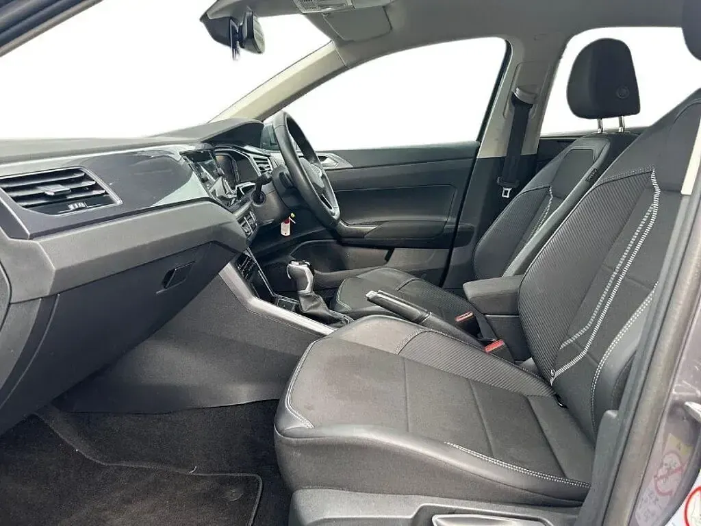 Used VW Taigo Style 150 HP (110 kW) 2022 Grey SUV