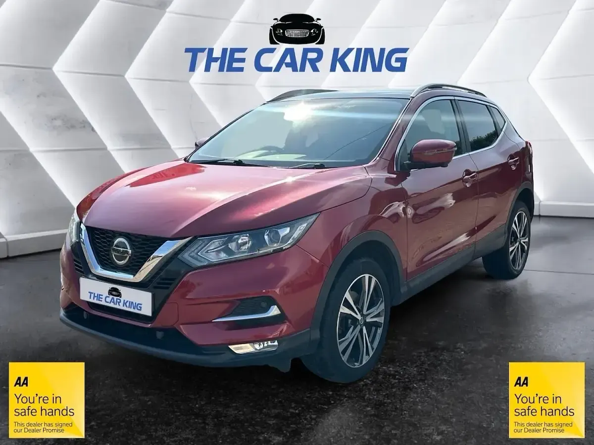 Begagnad Nissan Qashqai N-Connecta 2018 Röd SUV