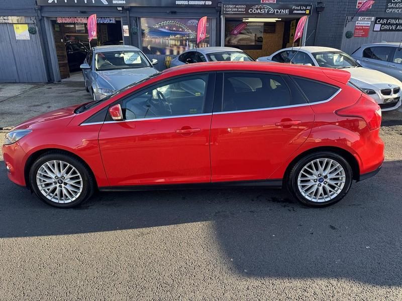 Used Ford Focus Zetec 2013 Red Hatchback