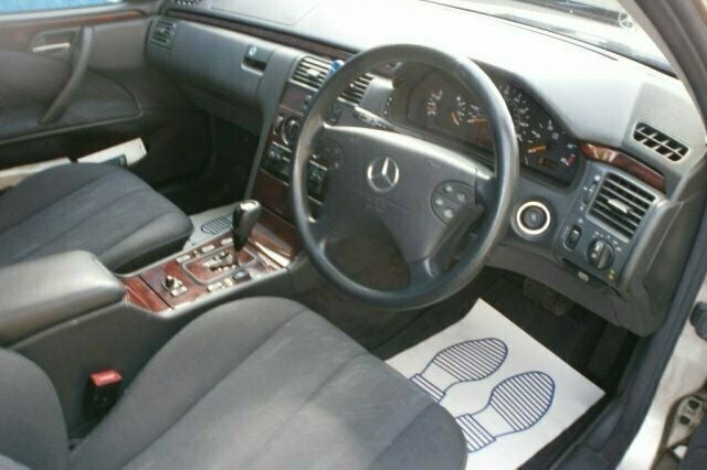 Used Mercedes E320 Elegance 2001 Estate