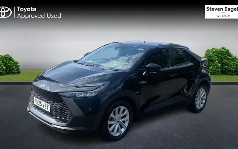 Used Toyota C-HR 140 HP (102 kW) 2025 Black SUV