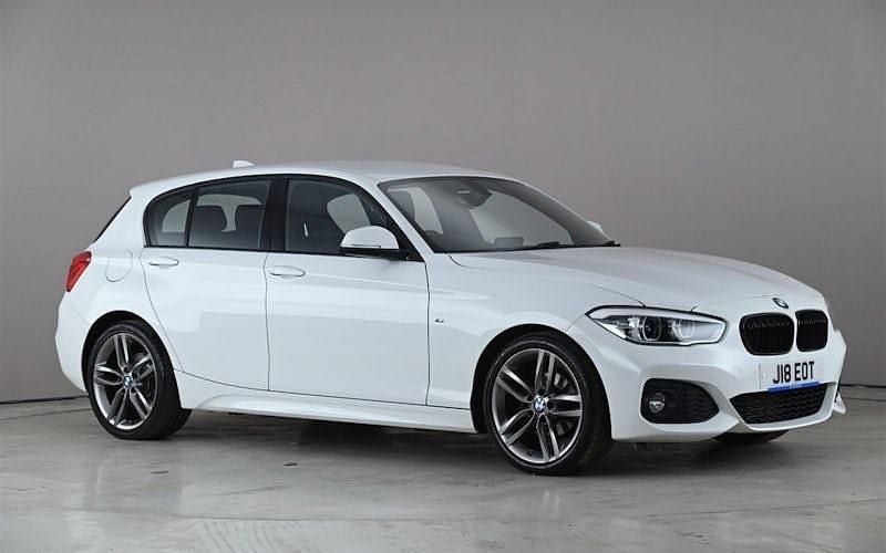 Begagnad BMW 118 M Sport 150 HK (110 kW) 2019 Halvkombi