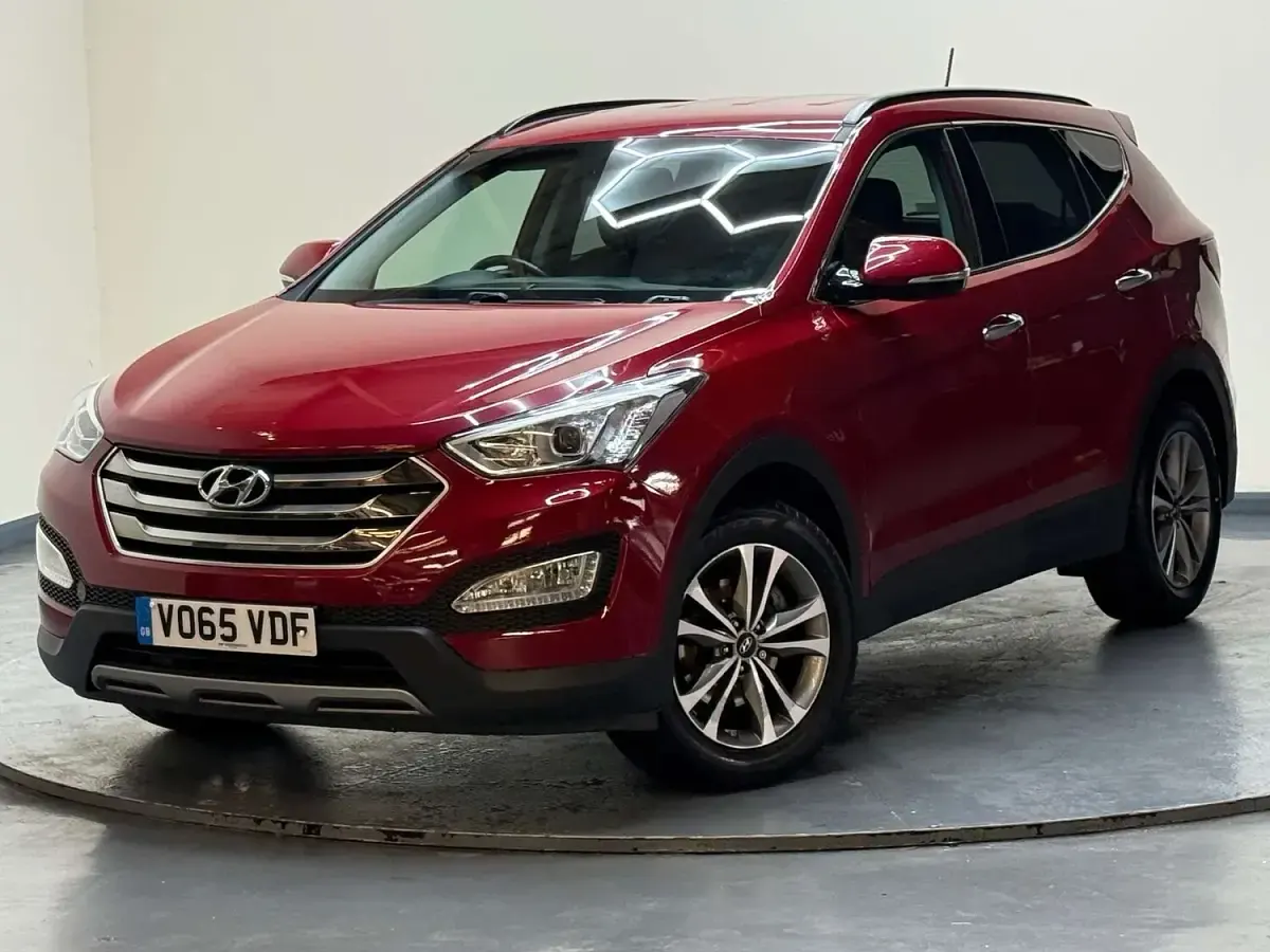 Used Hyundai Santa Fe Premium 194 HP (142 kW) 2015 Red SUV