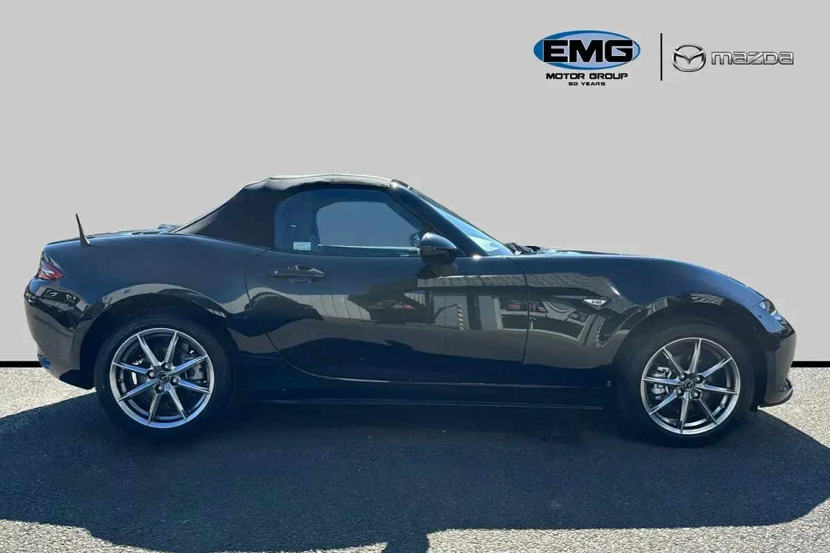 Nouă Mazda MX5 Exclusive-Line 132 CP (97 kW) 2026 Negru Cabrio