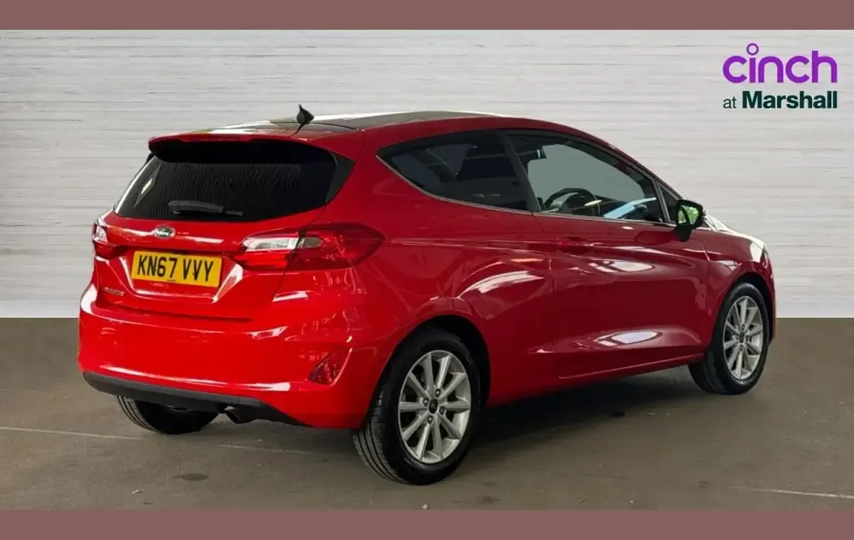 Used Ford Fiesta Titanium 121 HP (88 kW) 2017 Red Hatchback