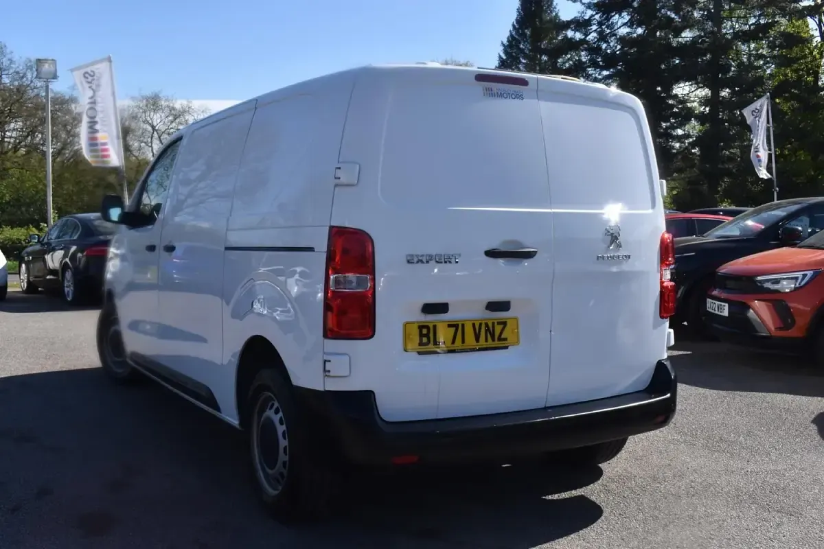 Used Peugeot Expert Premium 2022 White Van