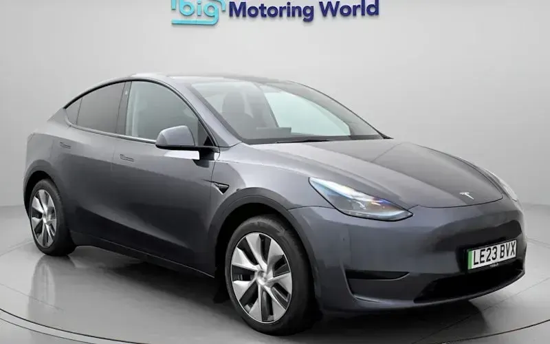 Used Tesla Model Y Standard Range 219 kW (299 HP) 2023 Grey SUV