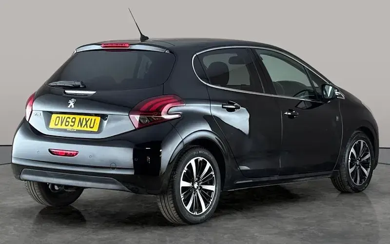 Used Peugeot 208 S 82 HP (60 kW) 2019 Black Hatchback