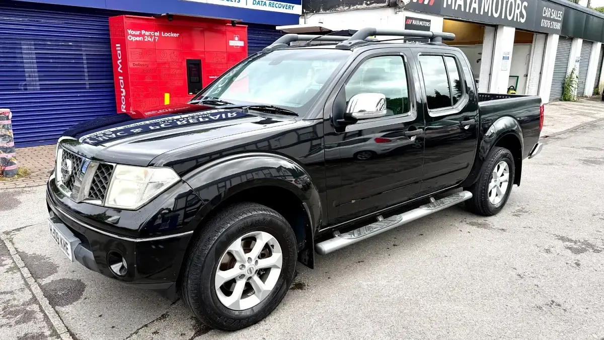 Used Nissan Navara 2009 Black Pickup