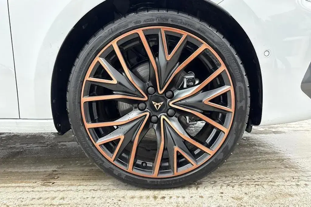New Cupra Leon 150 HP (110 kW) 2026 White Estate