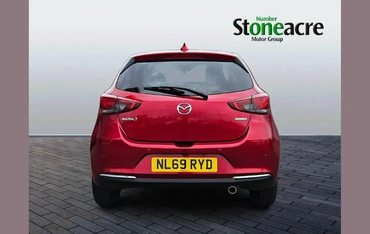 Used Mazda 2 Inclusive 88 HP (64 kW) 2019 Red Hatchback