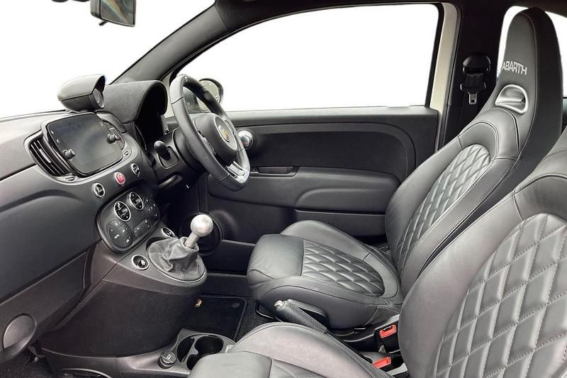 Used Abarth 595 Turismo 165 HP (121 kW) 2023 White Hatchback