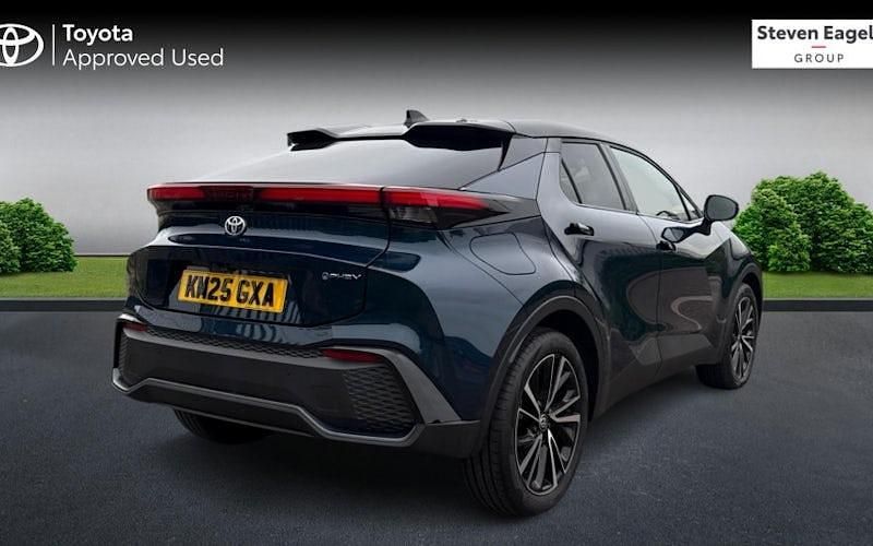 Used Toyota C-HR 223 HP (164 kW) 2025 SUV