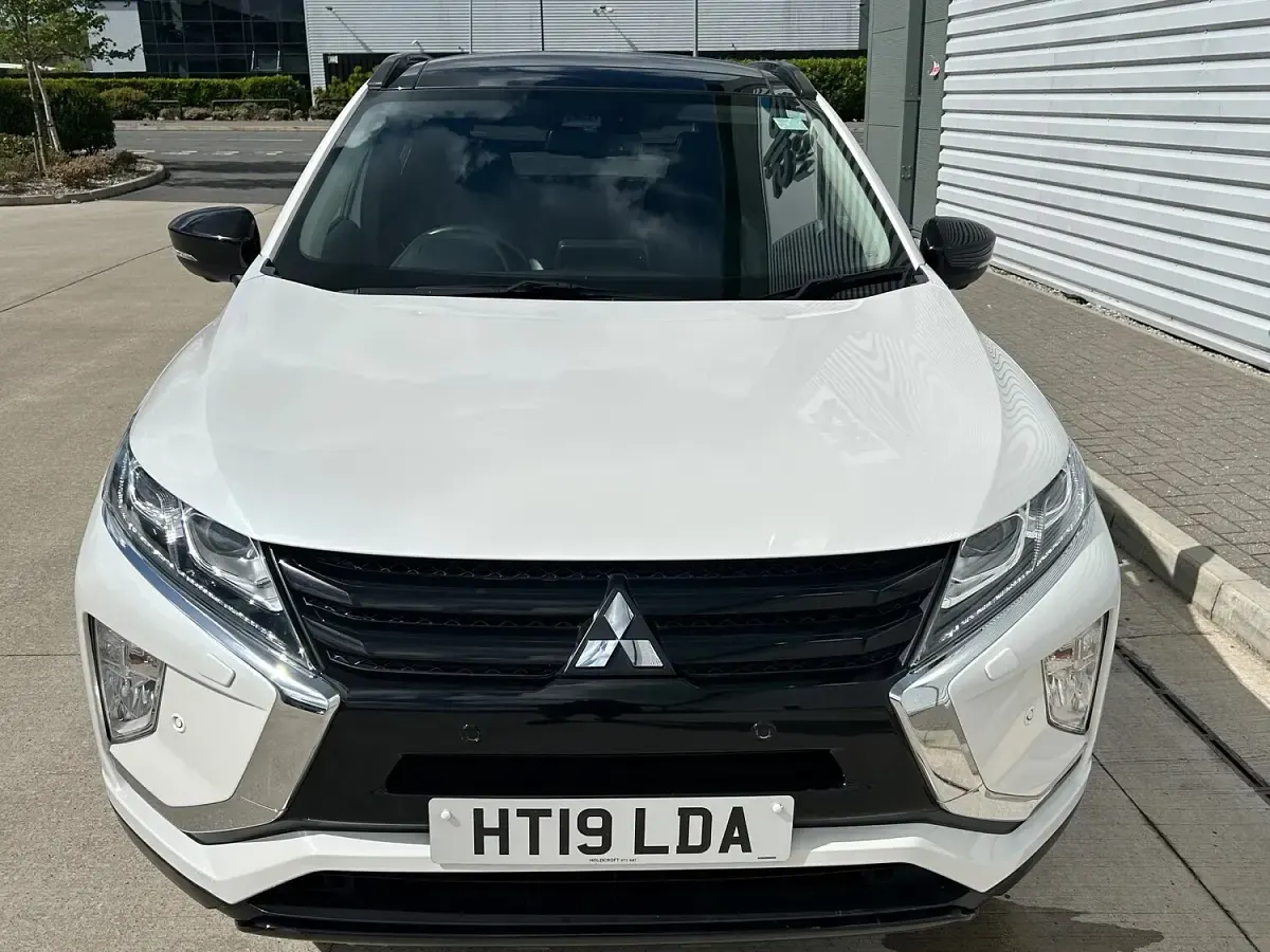 Used Mitsubishi Eclipse Cross 163 HP (119 kW) 2019 White SUV
