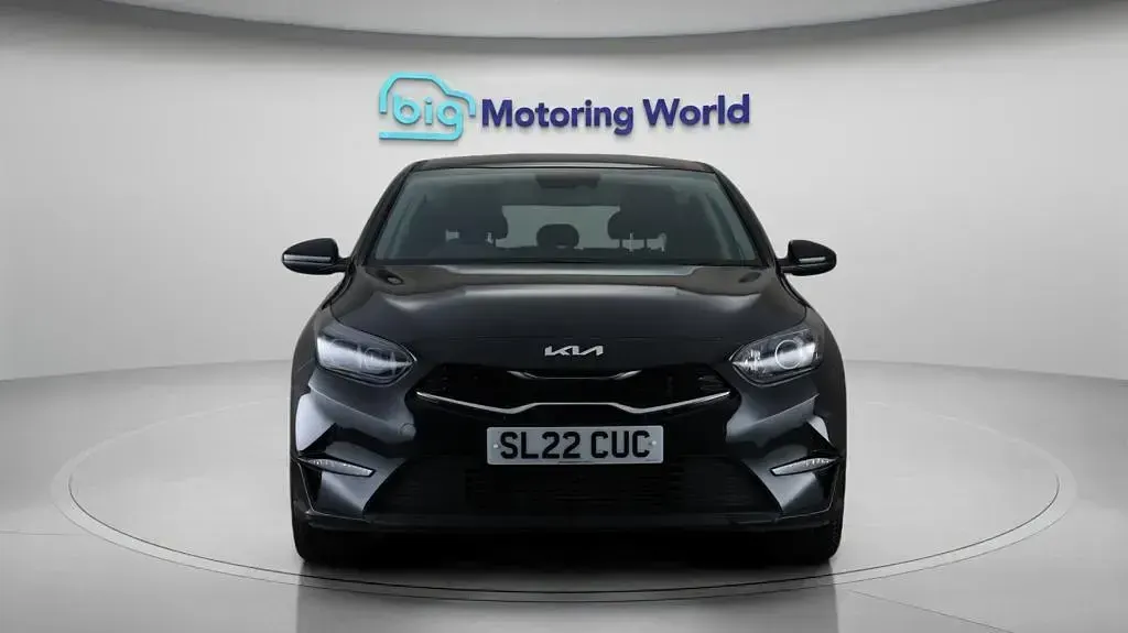 Used Kia Ceed 118 HP (86 kW) 2022 Black Hatchback