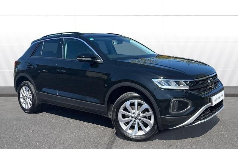 Usado VW T-Roc Match 150 HP (110 kW) 2025 SUV