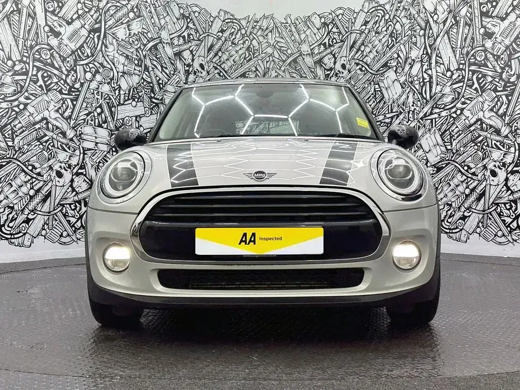 Used Mini Cooper Hatch 136 HP (100 kW) 2018 Silver Hatchback