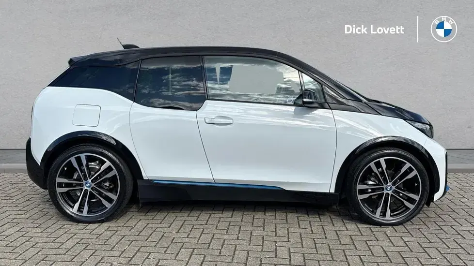Usado BMW i3 Comfort Edition 133 kW (181 HP) 2022 Branco Citadino