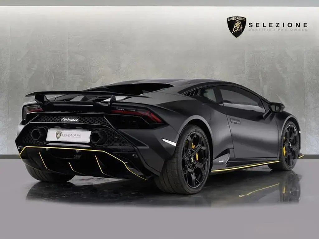 New Lamborghini Huracán 2025 Black Coupe