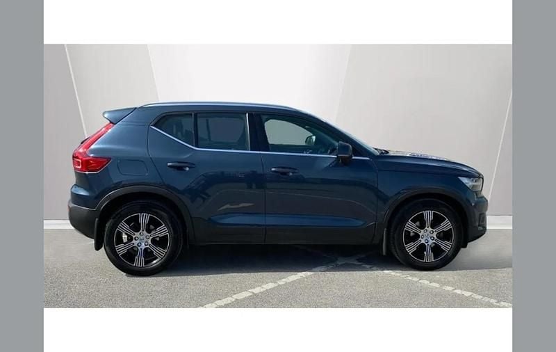 Used Volvo XC40 Inscription 163 HP (119 kW) 2021 Blue SUV