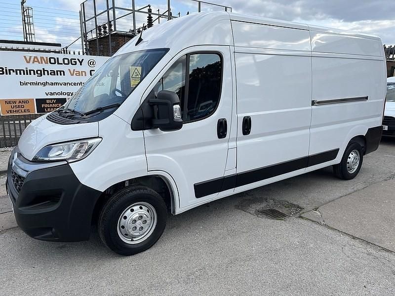 White Used 2023 Citroën Relay Van | £16,999 (A bit pricey) - Image 1/2