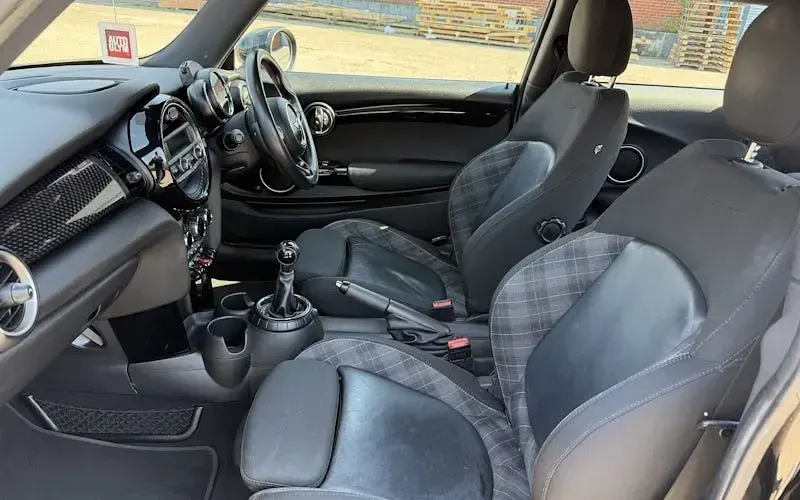 Used Mini Cooper S Hatch 192 HP (141 kW) 2014 Black Hatchback
