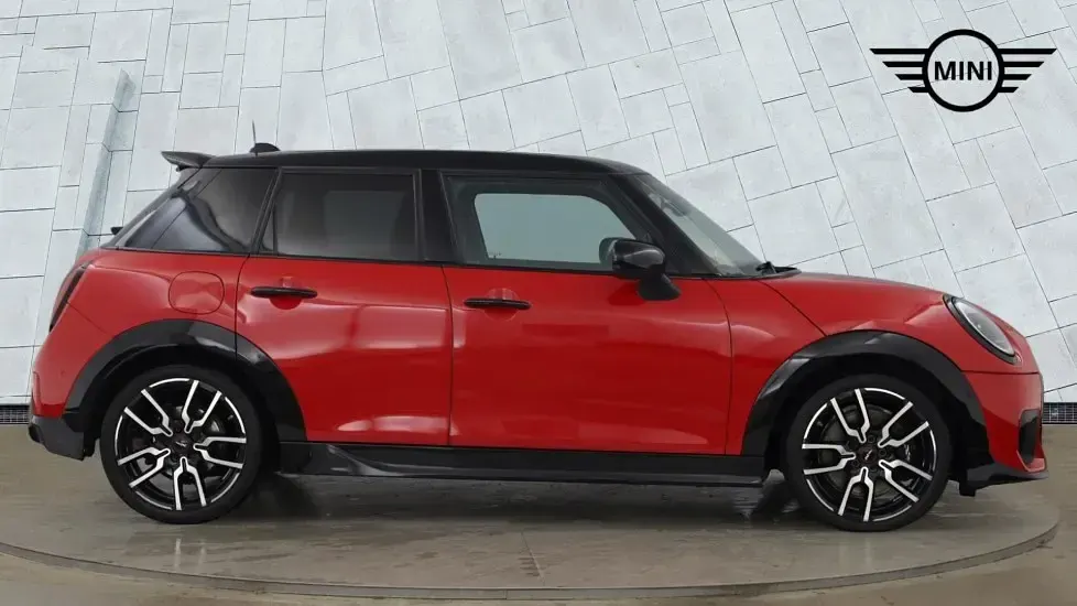 Used Mini Cooper S Hatch 201 HP (147 kW) 2024 Red Hatchback