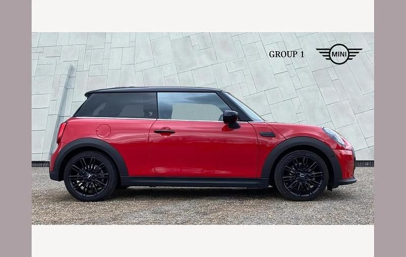 Used Mini Cooper Exclusive 136 HP (100 kW) 2023 Red Hatchback