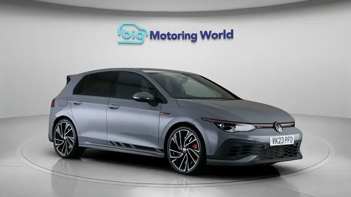Used VW Golf VIII GTI Clubsport 300 HP (220 kW) 2023 Hatchback