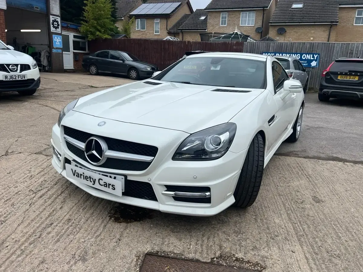 Used Mercedes SLK200 AMG 2012 White Cabriolet