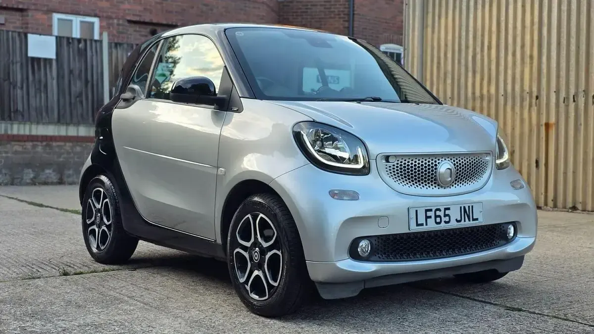 Used Smart ForTwo Coupé Premium 70 HP (51 kW) 2015 Silver Coupe