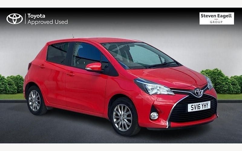 Used Toyota Yaris 99 HP (72 kW) 2016 Hatchback
